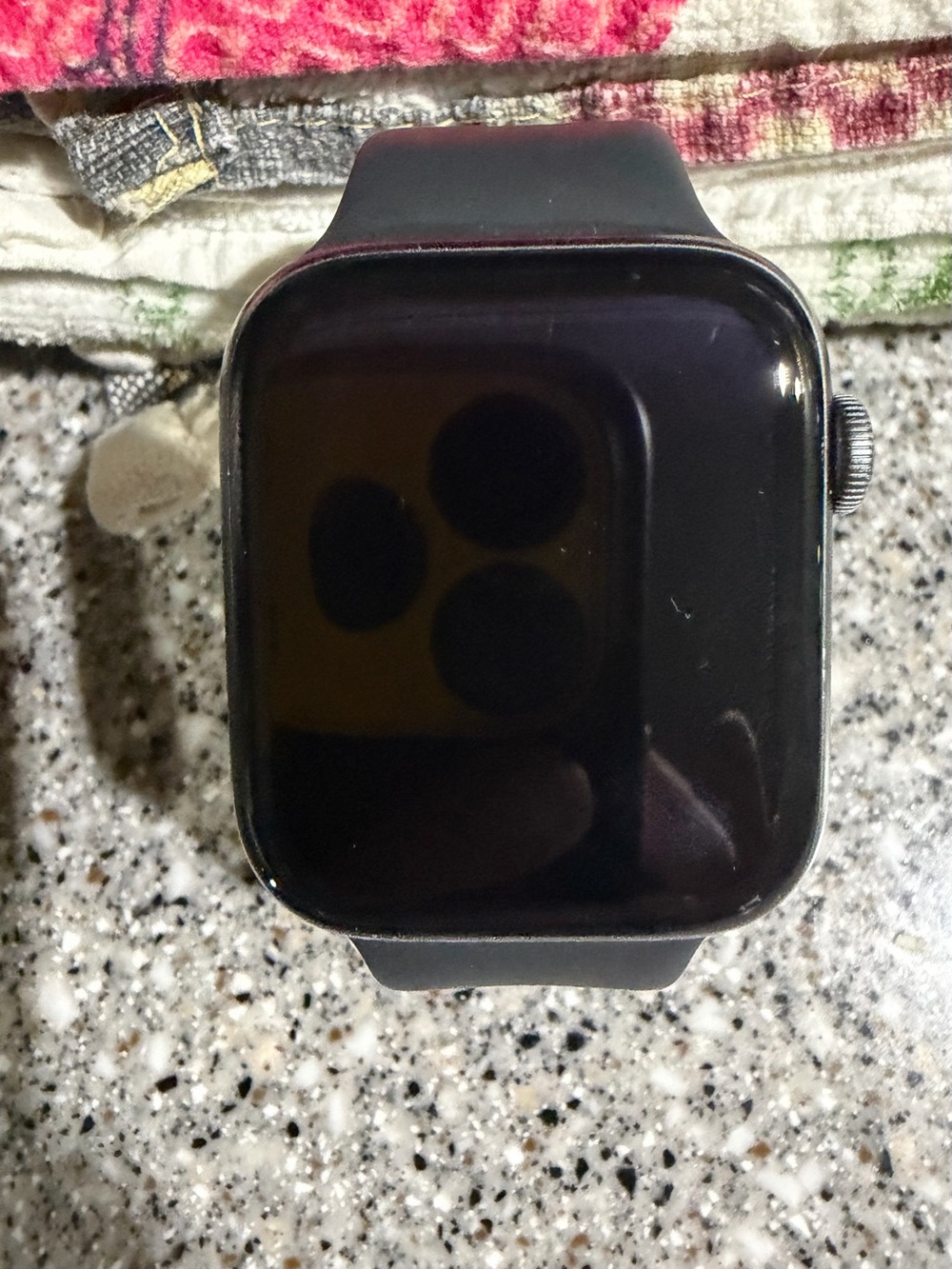 Apple Watch Series 6 Broken (please read description)